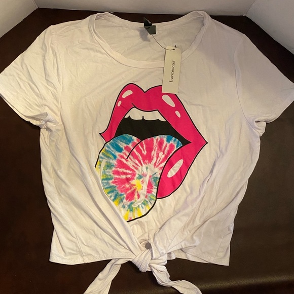 Francesca’s tongue tee - Picture 1 of 3